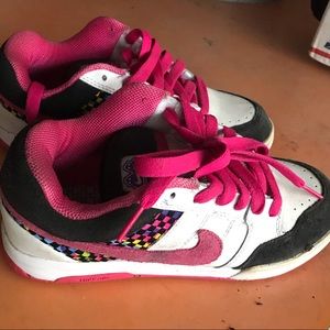 Nike shoes size 6